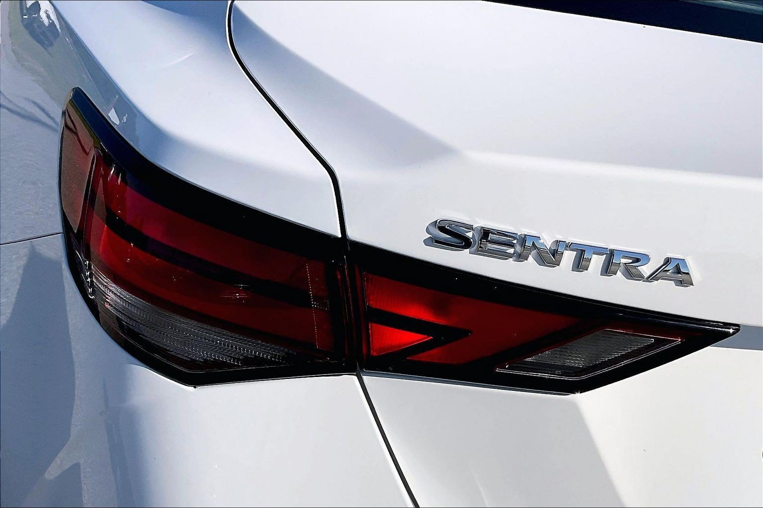 Used 2025 Nissan Sentra S FWD image 25