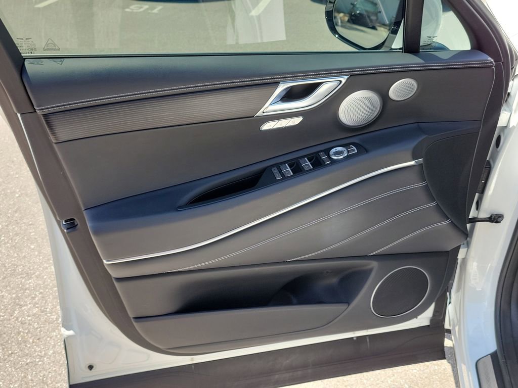 Used 2025 Genesis GV80 3.5T image 24