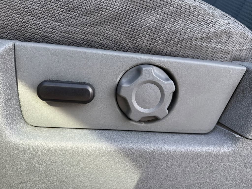 Used 2012 Ford F150 XLT w/ XLT Chrome Pkg image 16