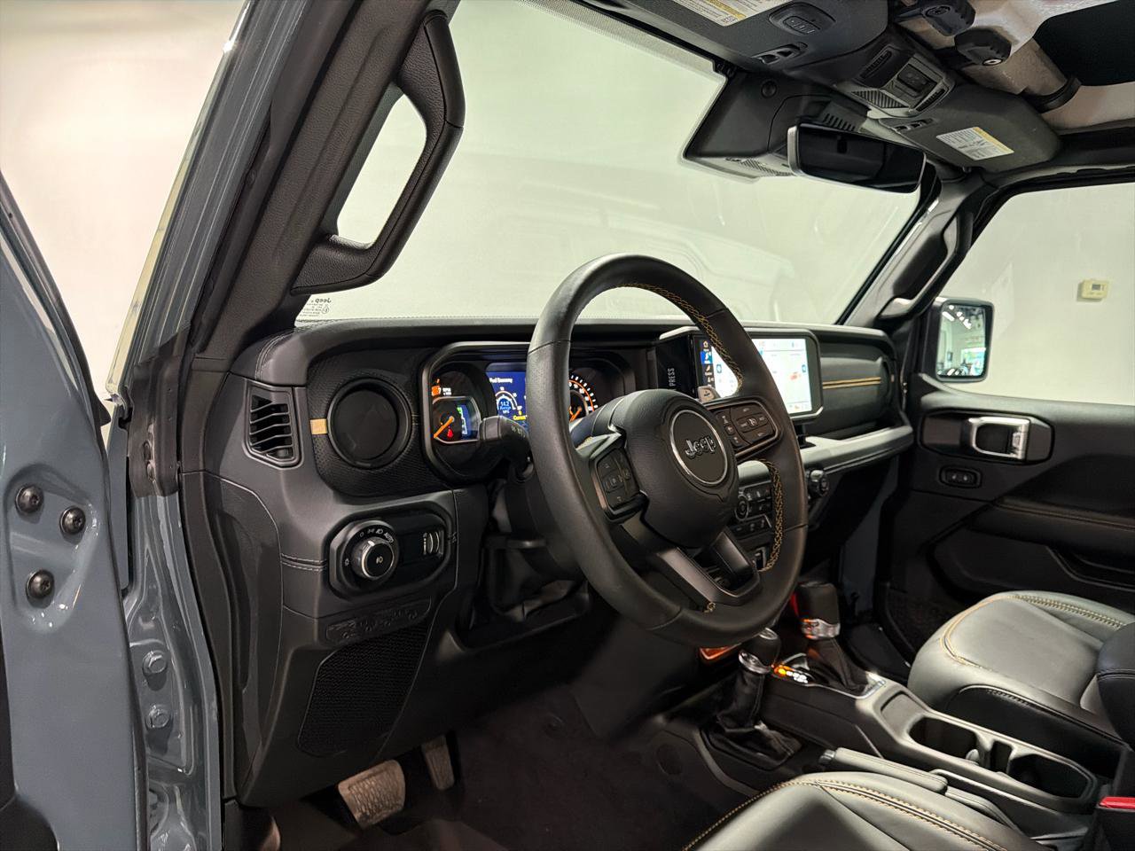 Used 2025 Jeep Wrangler Rubicon 392 image 17