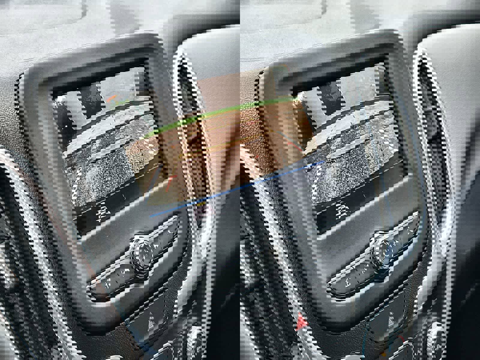 Used 2020 Chevrolet Equinox LT image 27