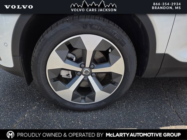 Certified 2026 Volvo XC40 B5 Plus w/ Protection Package Premier AWD/4WD image 27