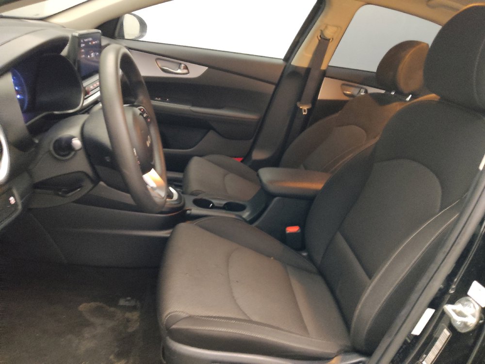 Used 2024 Kia Forte LXS FWD image 17