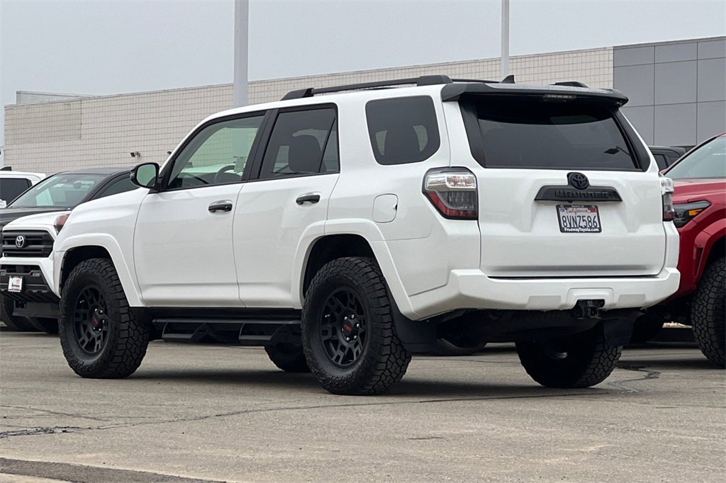 Used 2021 Toyota 4Runner Venture w/ Moonroof Package image 7