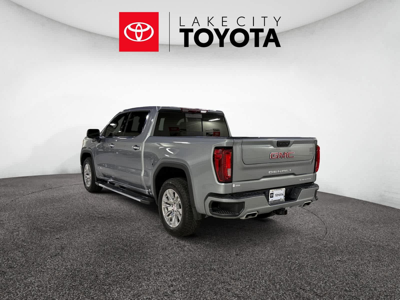 Used 2024 GMC Sierra 1500 Denali image 4