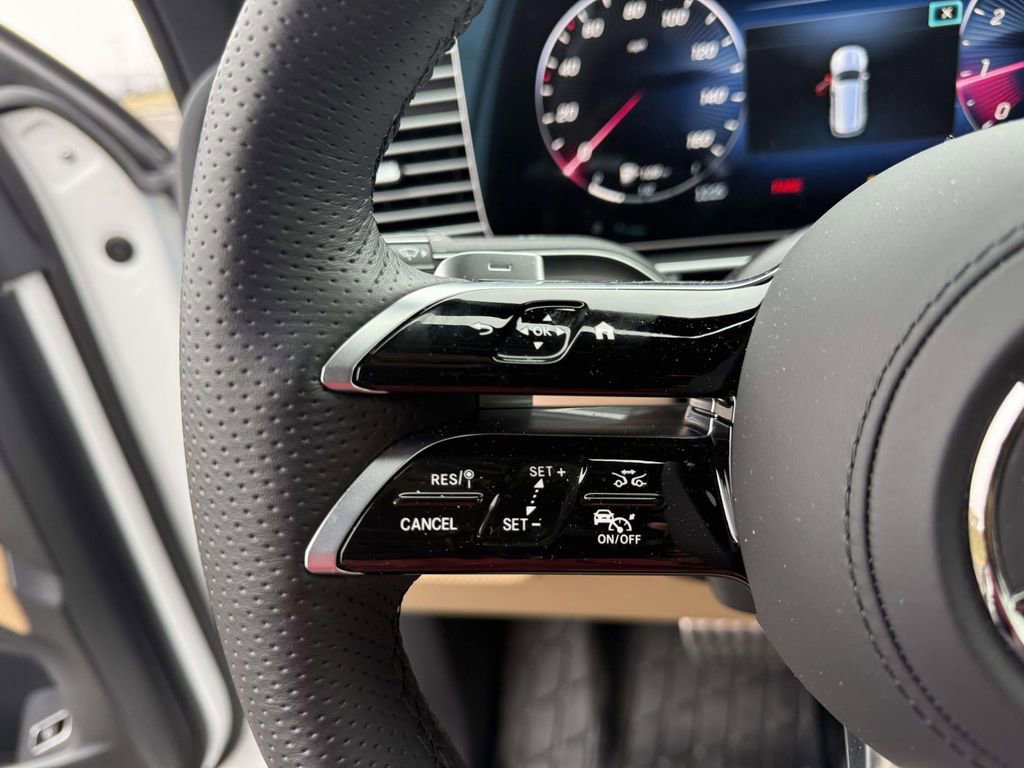 Used 2026 Mercedes-Benz GLS 580 4MATIC image 18