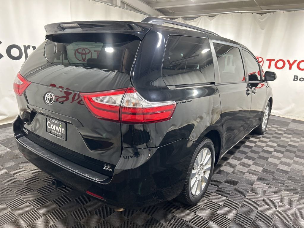 Used 2017 Toyota Sienna LE image 8