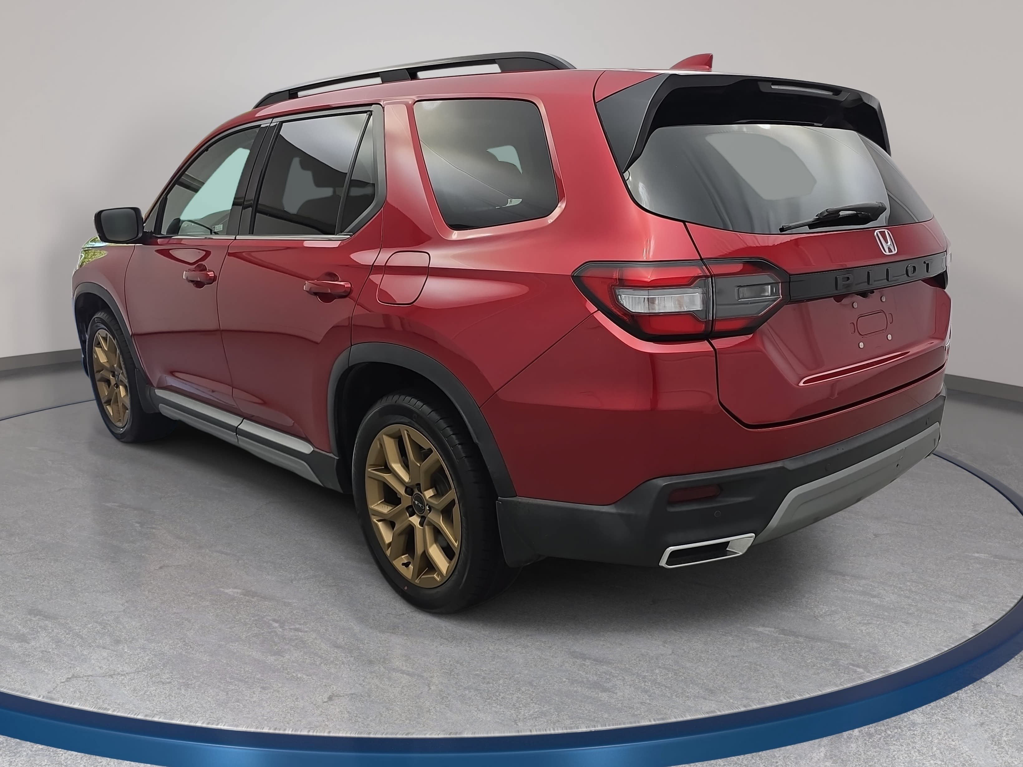 Certified 2024 Honda Pilot Touring image 7