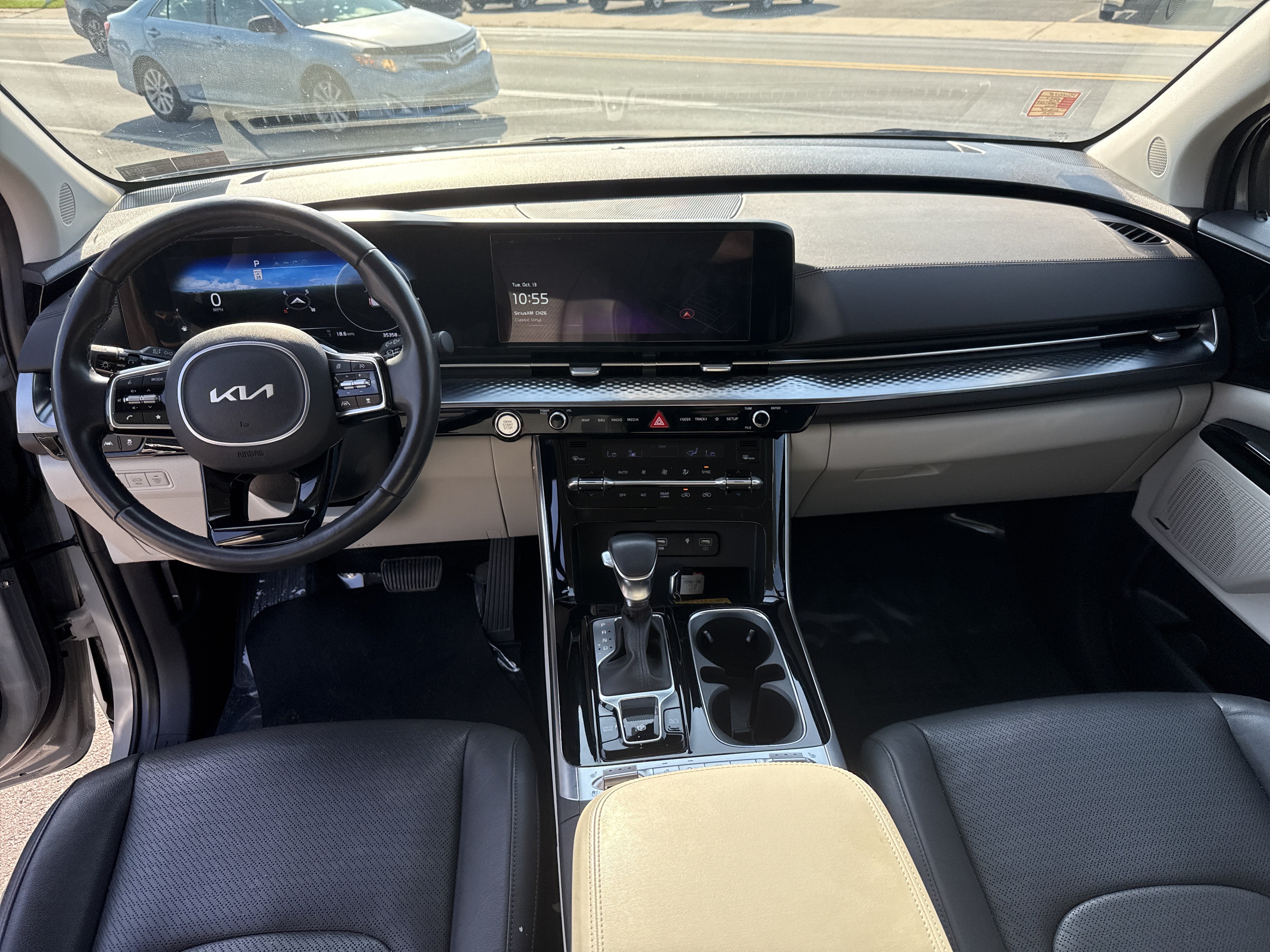 Certified 2024 Kia Carnival SX Prestige FWD image 15