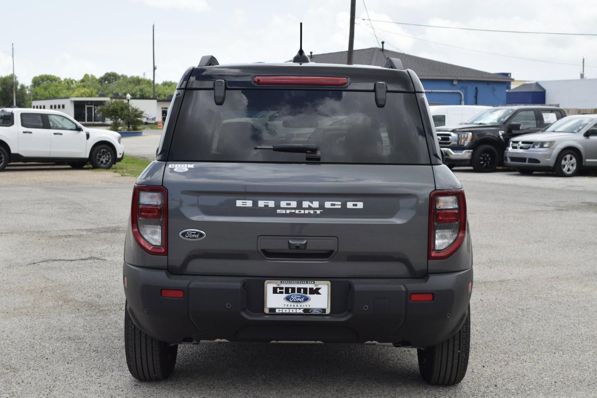 New 2025 Ford Bronco Sport Outer Banks w/ Outer Banks Tech Package+ image 5