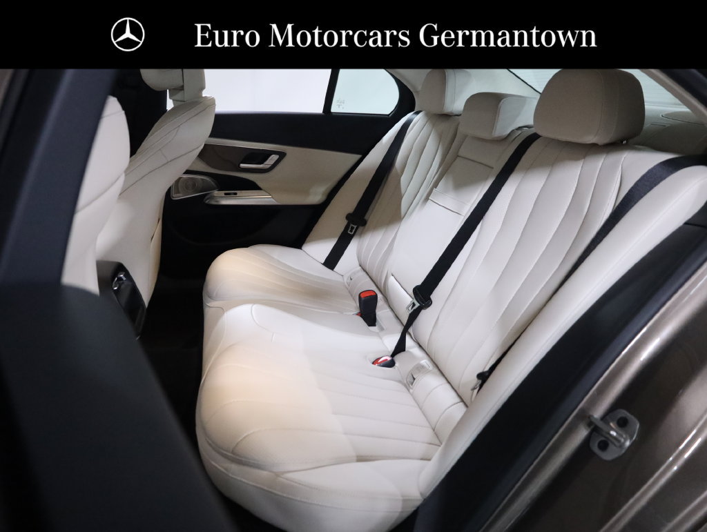 Used 2026 Mercedes-Benz E 350 4MATIC Sedan image 32