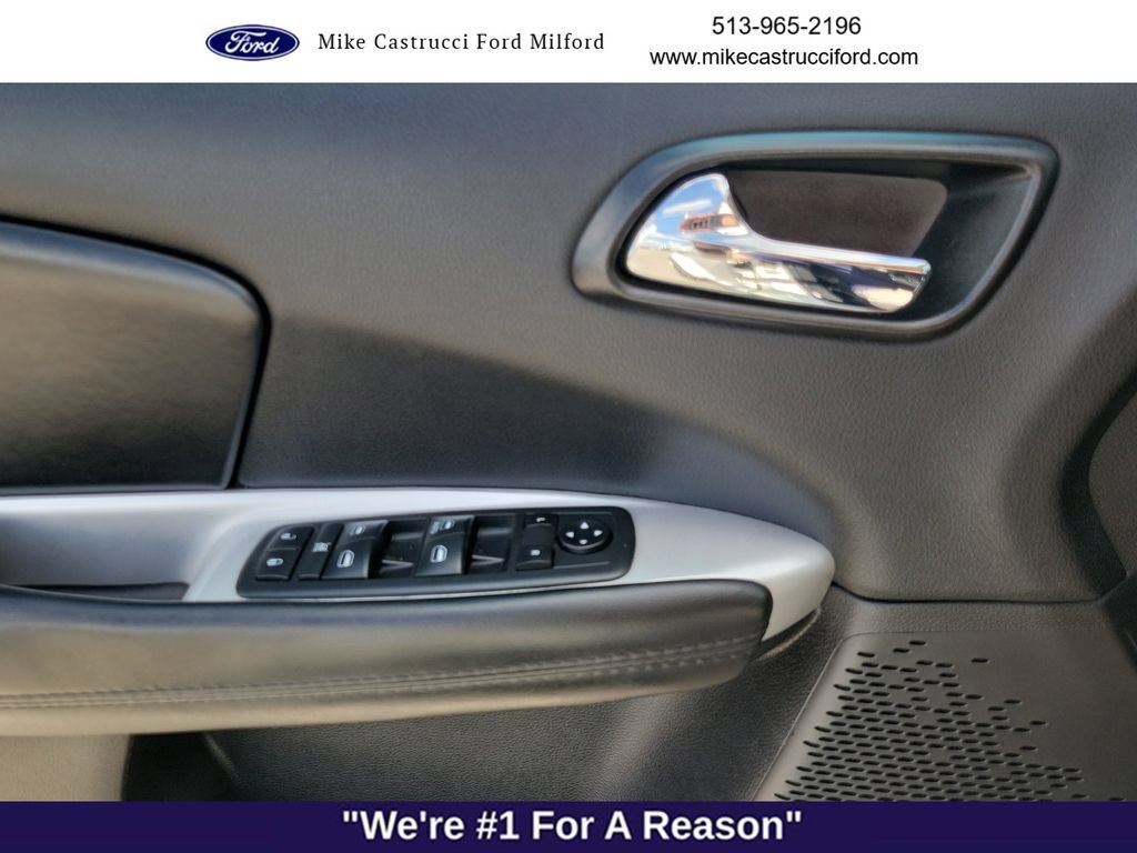 Used 2018 Dodge Journey SE w/ Connectivity Group FWD image 21