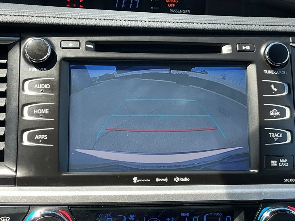 Used 2019 Toyota Highlander XLE AWD/4WD image 33