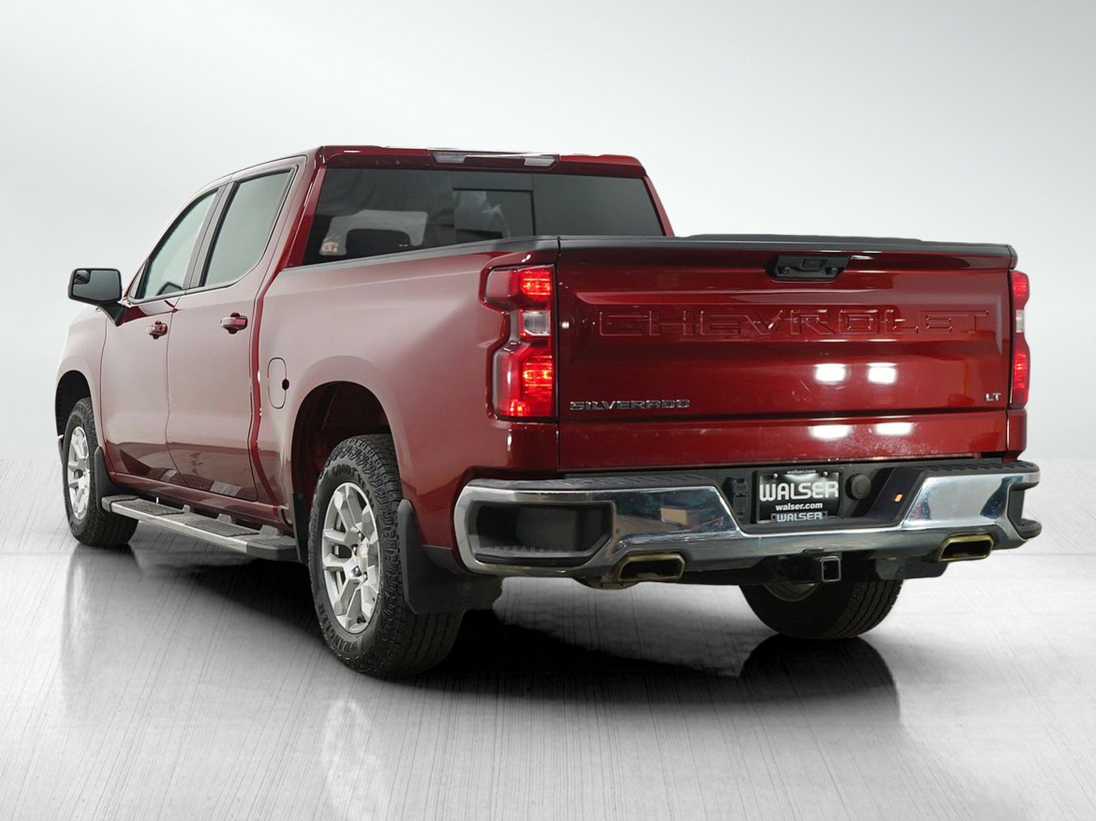 Used 2023 Chevrolet Silverado 1500 LT w/ Z71 Off-Road Package AWD/4WD image 3