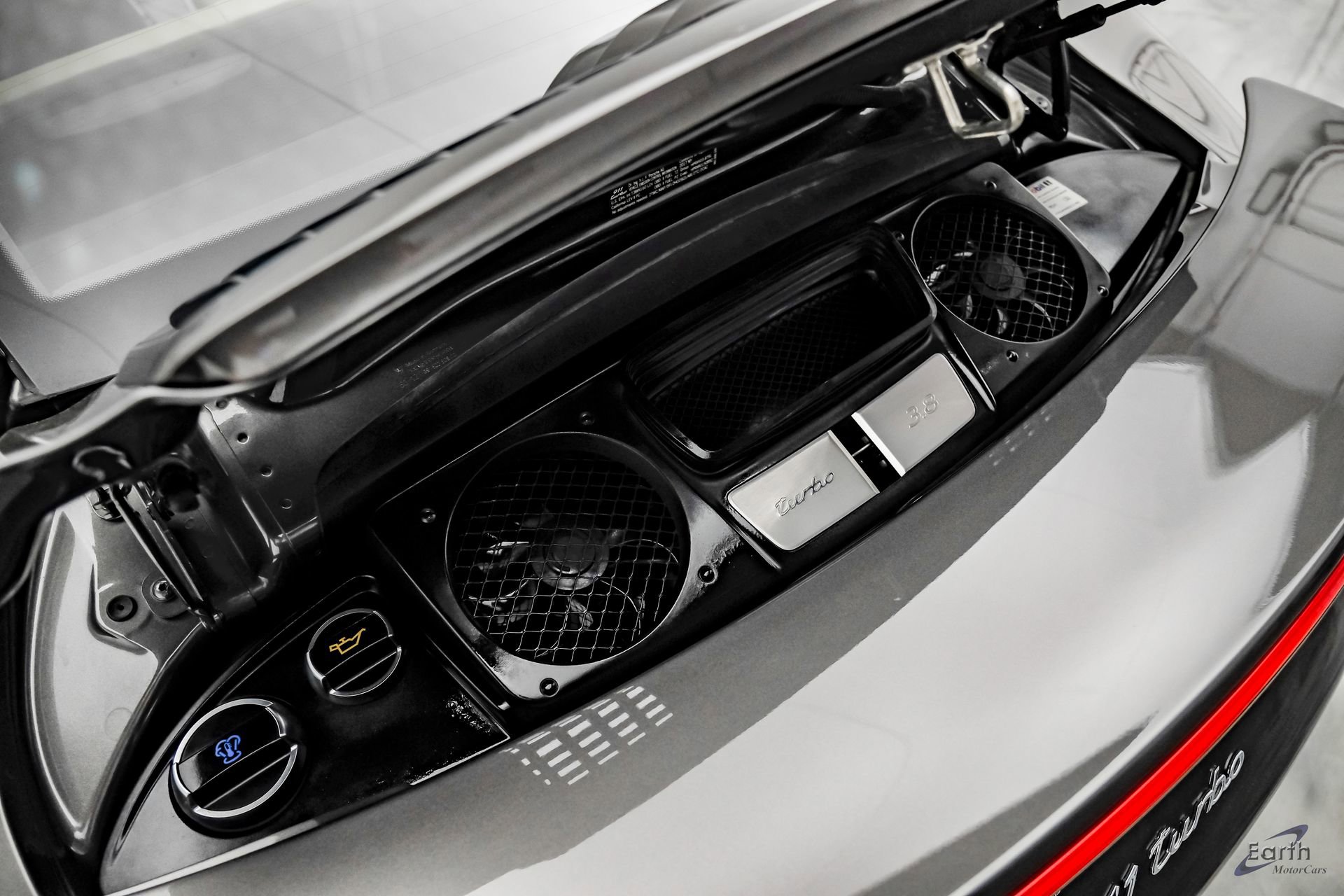 Used 2017 Porsche 911 Turbo image 98