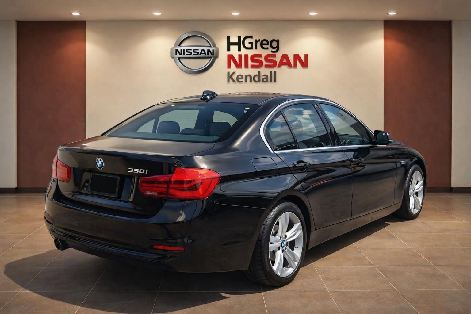 Used 2017 BMW 330i Sedan RWD image 4