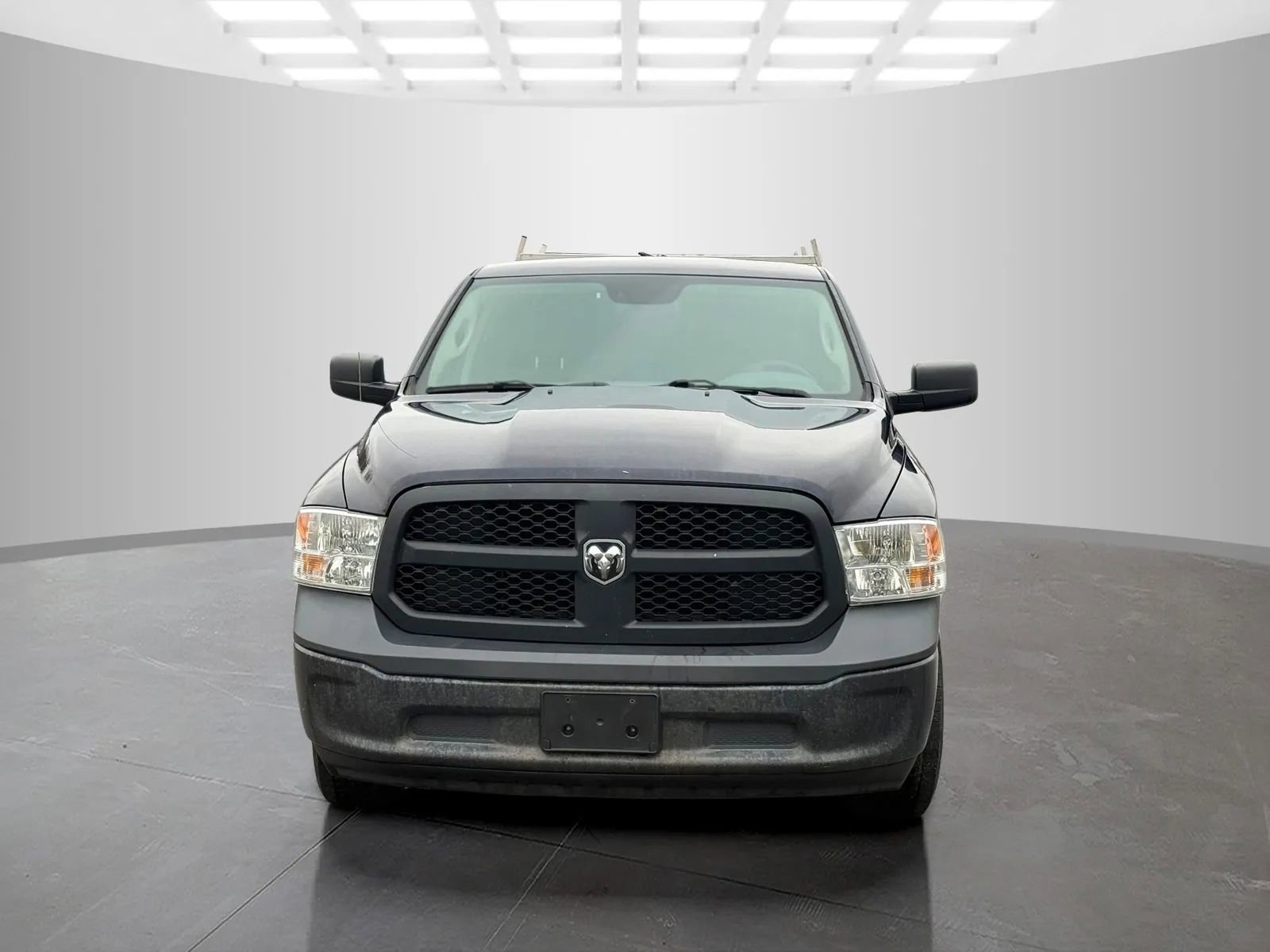 Used 2018 RAM 1500 SLT image 8