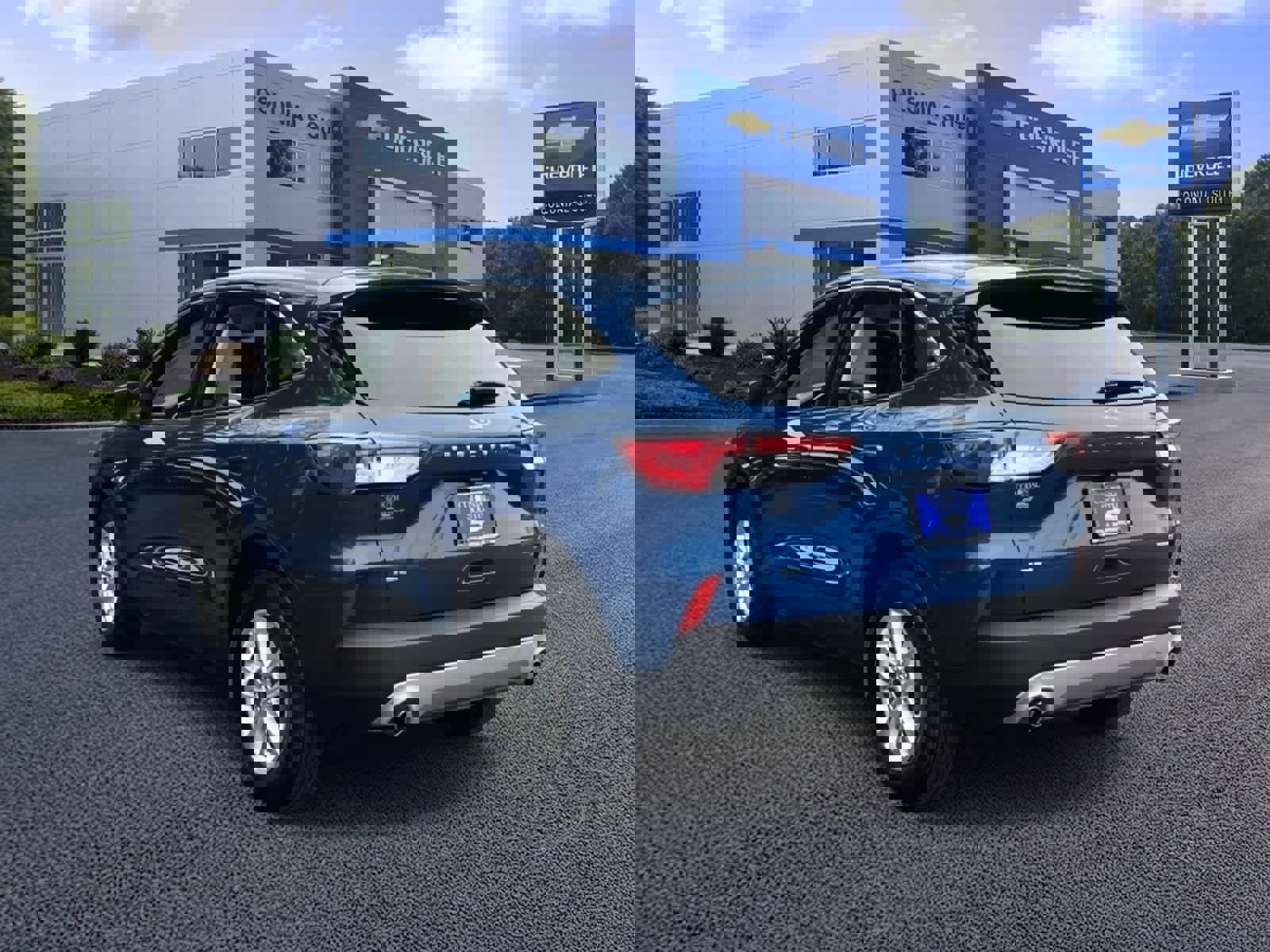 Used 2022 Ford Escape SE w/ Convenience Package image 4