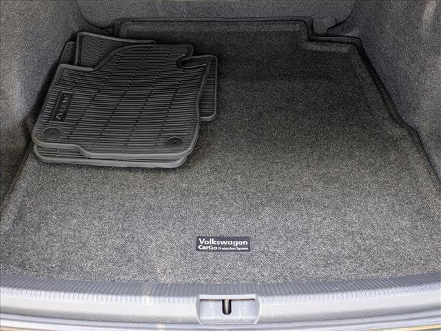 Used 2020 Volkswagen Passat 2.0T R-Line image 6