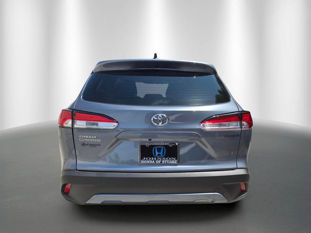Used 2024 Toyota Corolla Cross L FWD image 4