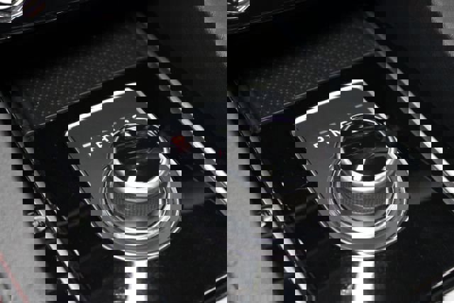 Used 2017 Jaguar F-PACE S image 18