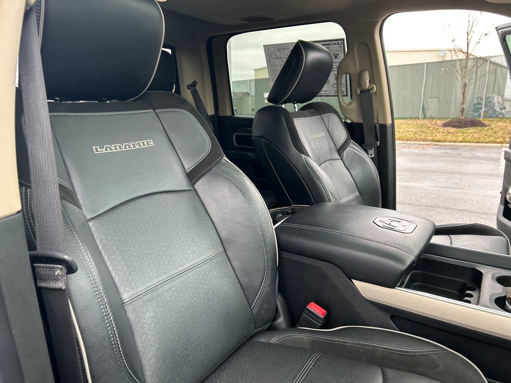 Used 2020 RAM 3500 Laramie image 35