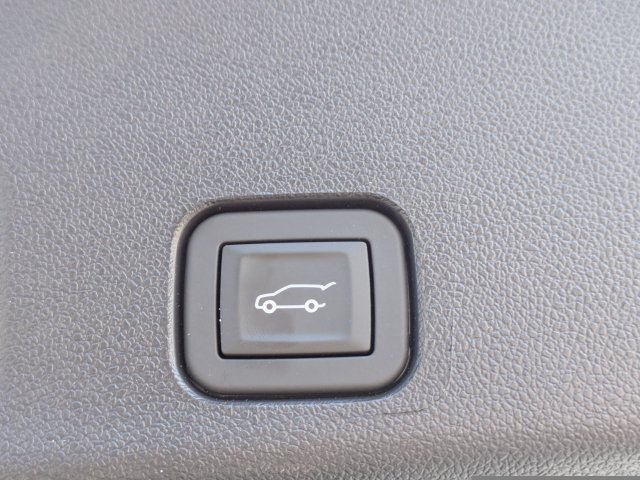 Used 2026 Buick Enclave Preferred w/ Power Package FWD image 17