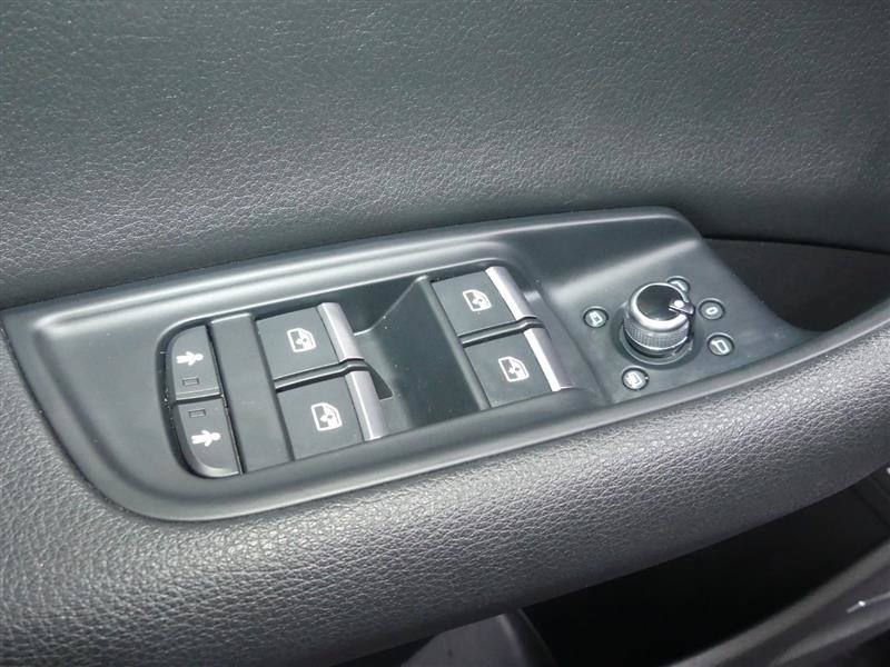 Used 2019 Audi Q7 3.0T Prestige w/ Prestige Package AWD/4WD image 21