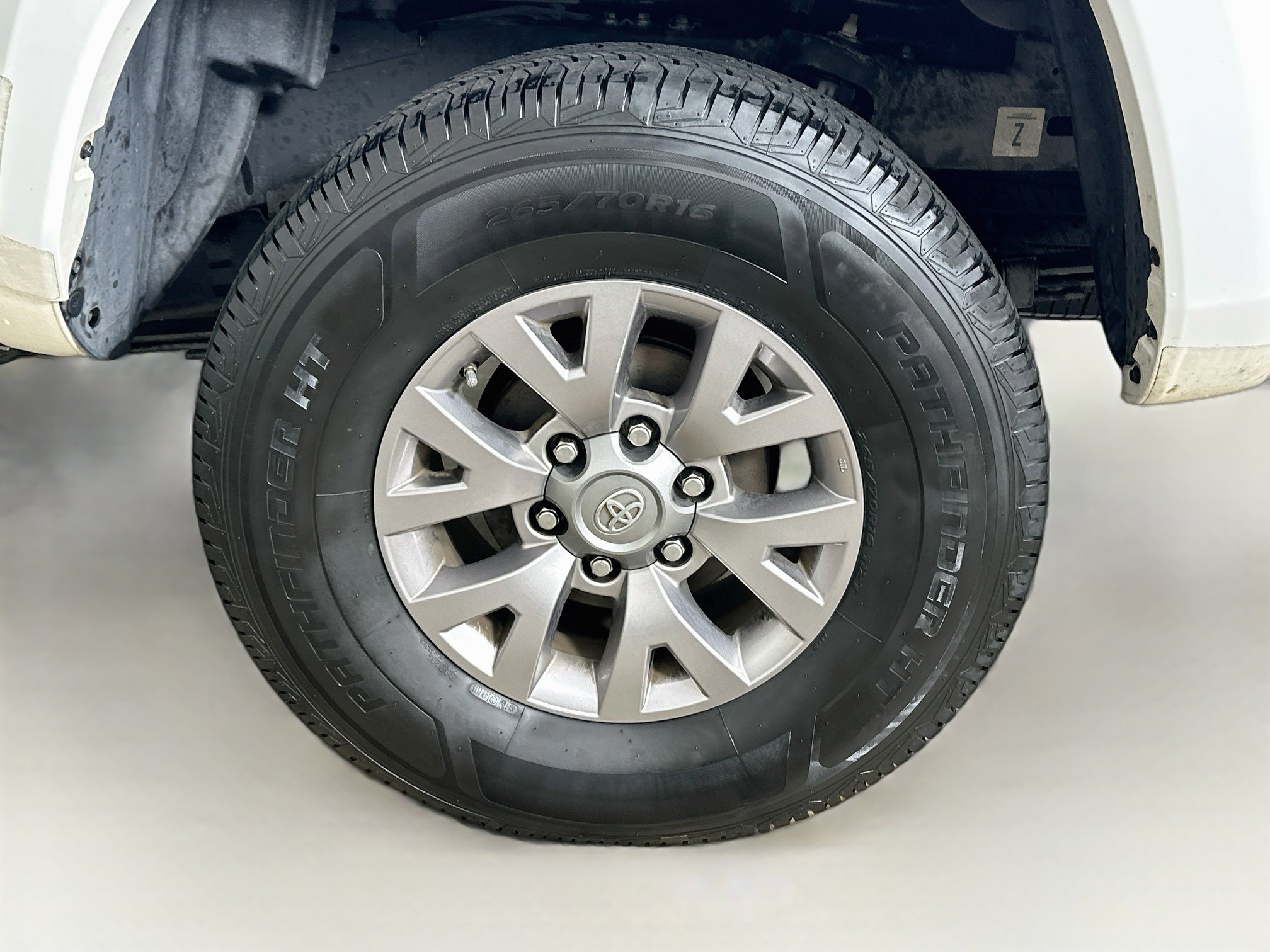 Used 2016 Toyota Tacoma SR5 RWD image 11