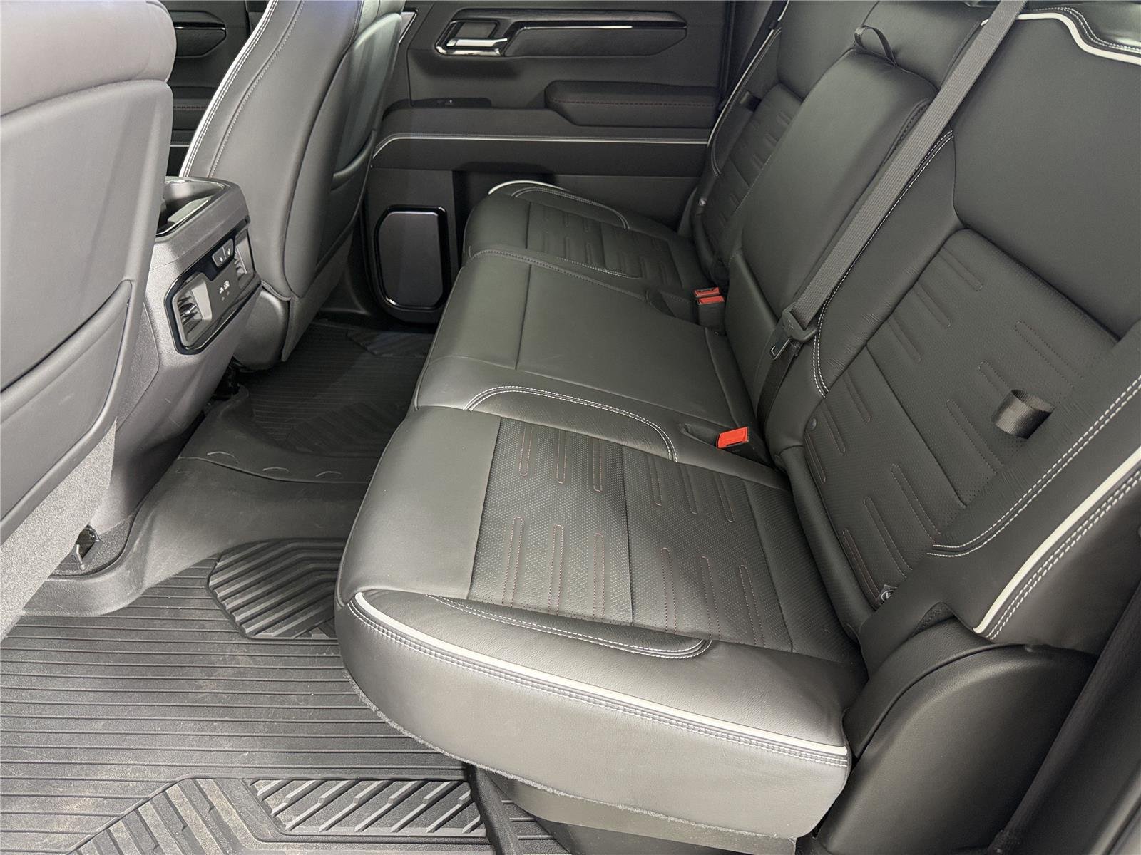 Certified 2024 GMC Sierra 1500 AT4X w/ AT4X AEV Edition AWD/4WD image 19
