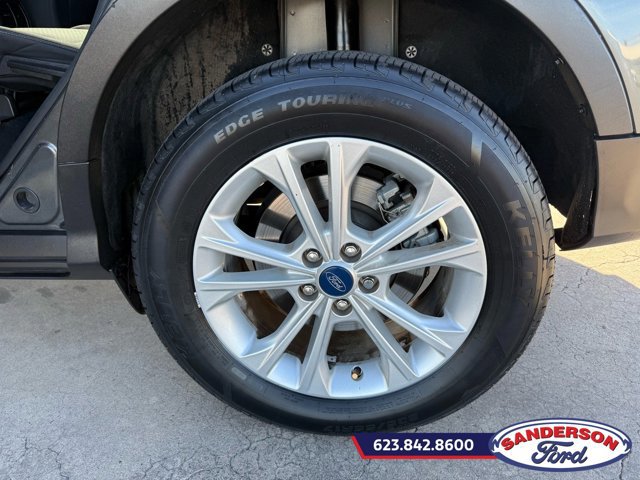 Certified 2019 Ford Escape SE image 11