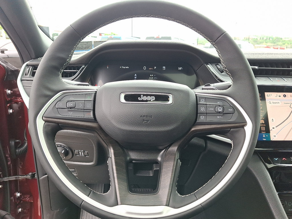 New 2026 Jeep Grand Cherokee L 4WD image 9