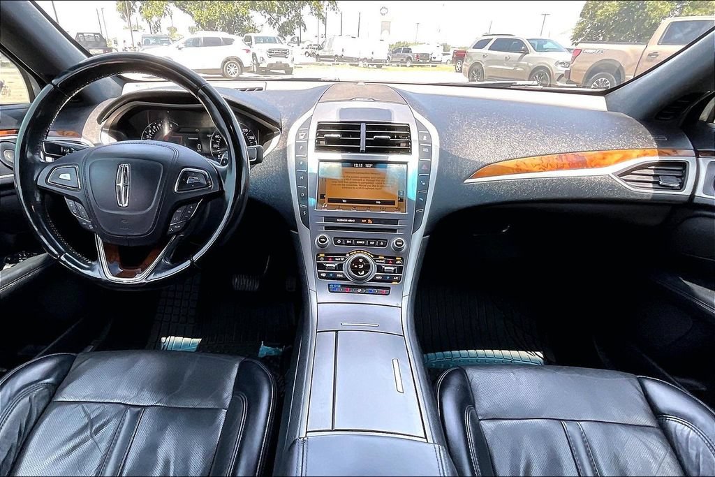 Used 2019 Lincoln MKZ Reserve AWD/4WD image 7