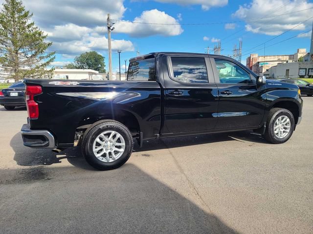 Used 2025 Chevrolet Silverado 1500 LT AWD/4WD image 7