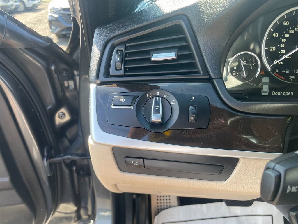 Used 2016 BMW 535i Sedan RWD image 14