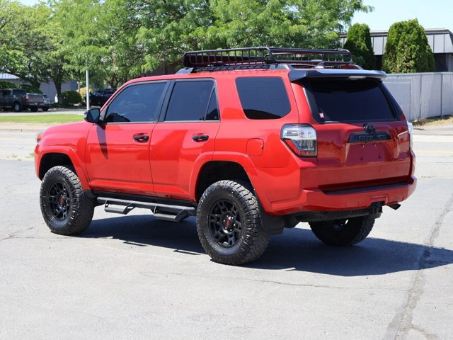 Used 2021 Toyota 4Runner Venture w/ Moonroof Package AWD/4WD image 8