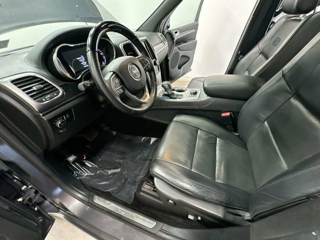 Used 2018 Jeep Grand Cherokee Overland AWD/4WD image 18