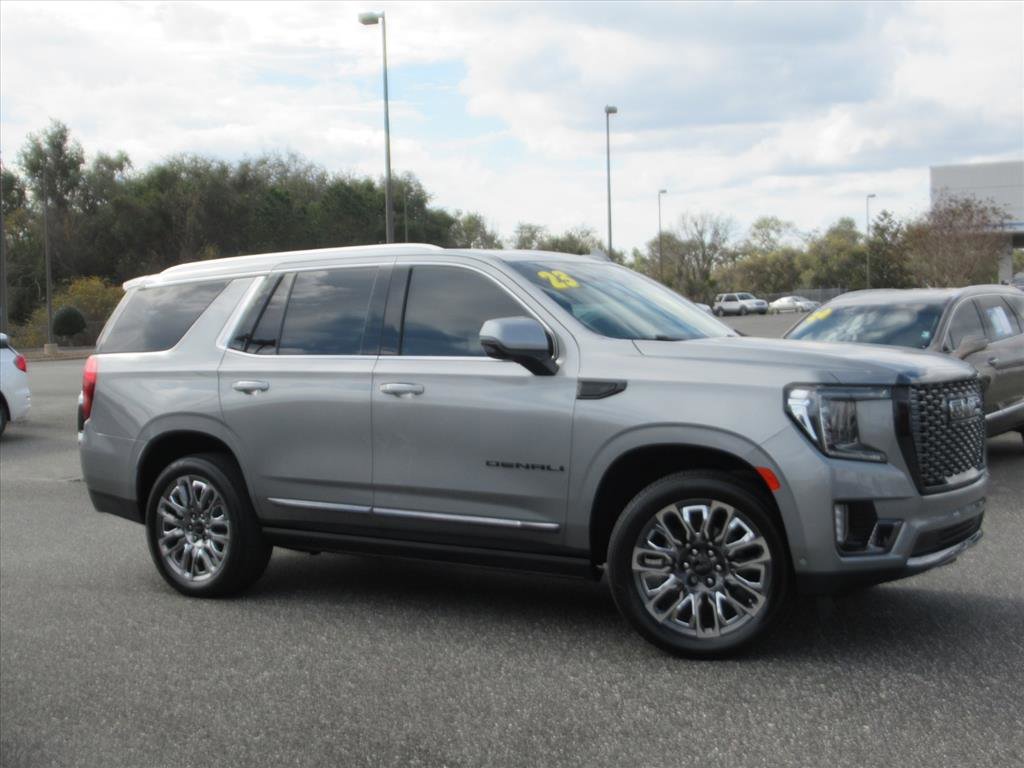 Used 2023 GMC Yukon Denali Ultimate image 2