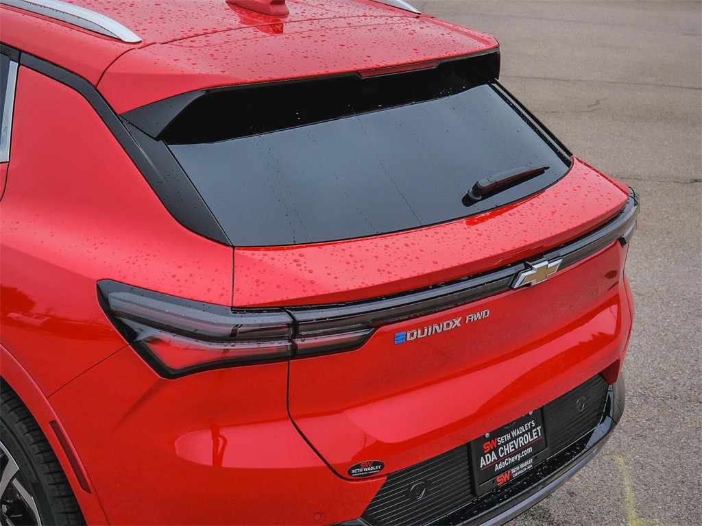 New 2024 Chevrolet Equinox EV LT image 9