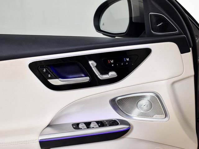 Certified 2023 Mercedes-Benz C 300 Sedan w/ Exclusive Trim Package image 17