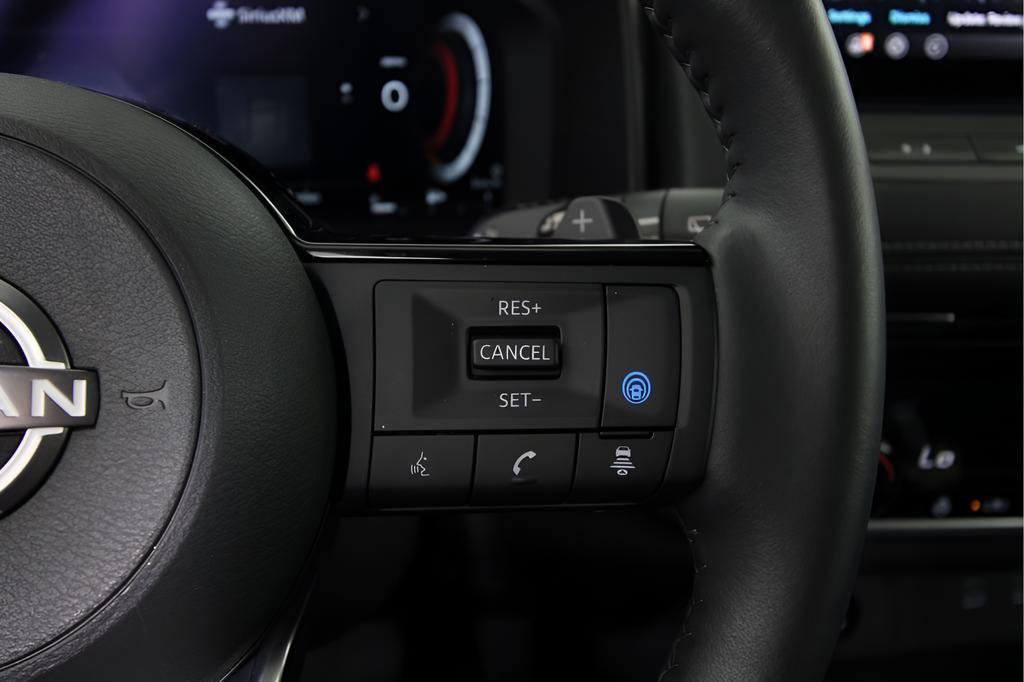 Used 2024 Nissan Rogue SL image 18