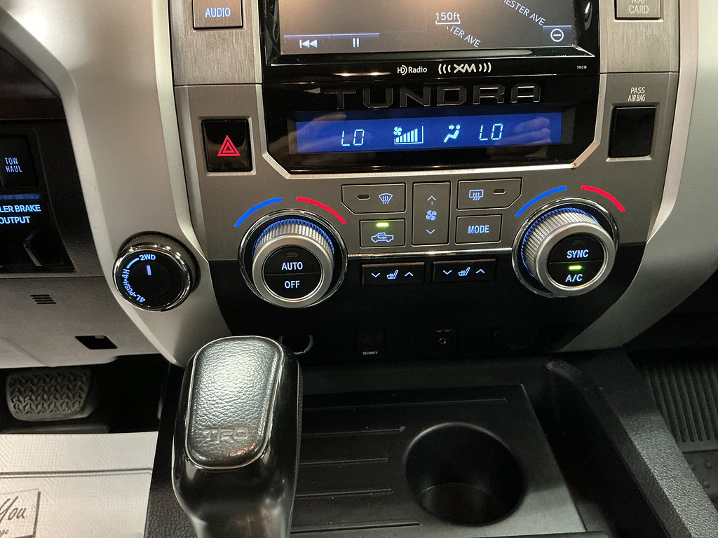 Used 2018 Toyota Tundra Limited w/ Limited Premium Package AWD/4WD image 16