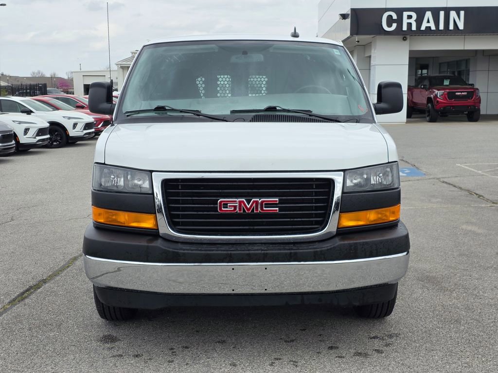 Used 2024 GMC Savana 2500 w/ Driver Convenience Package image 2