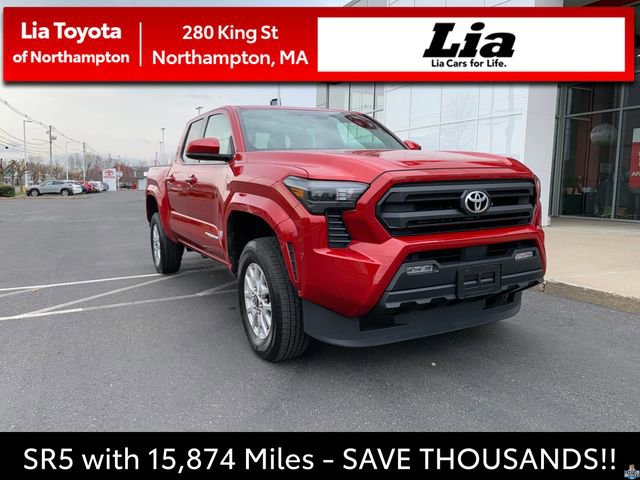 Used 2025 Toyota Tacoma SR5 image 1