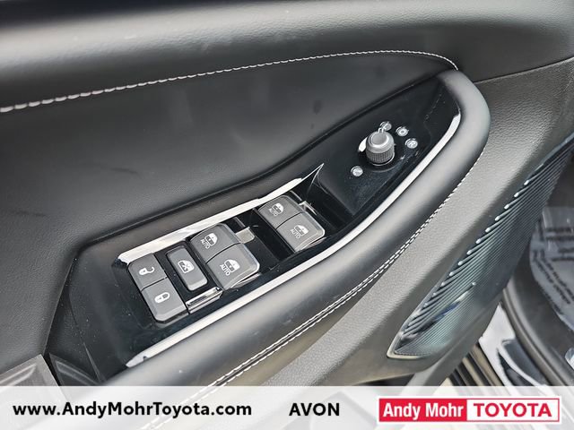 Used 2021 Jeep Grand Cherokee L Overland w/ Luxury Tech Group IV AWD/4WD image 12