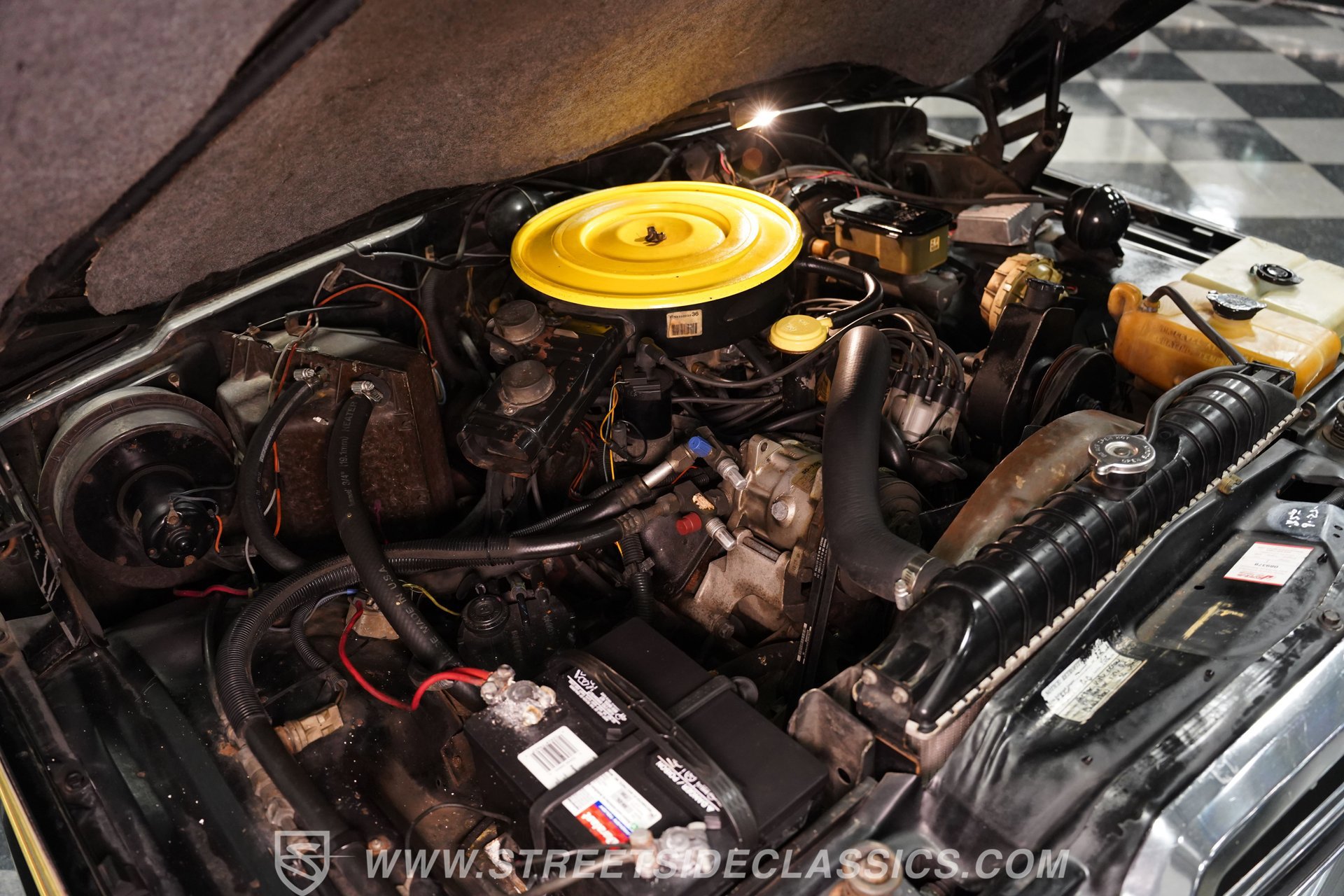 Used 1988 Jeep Grand Wagoneer image 30