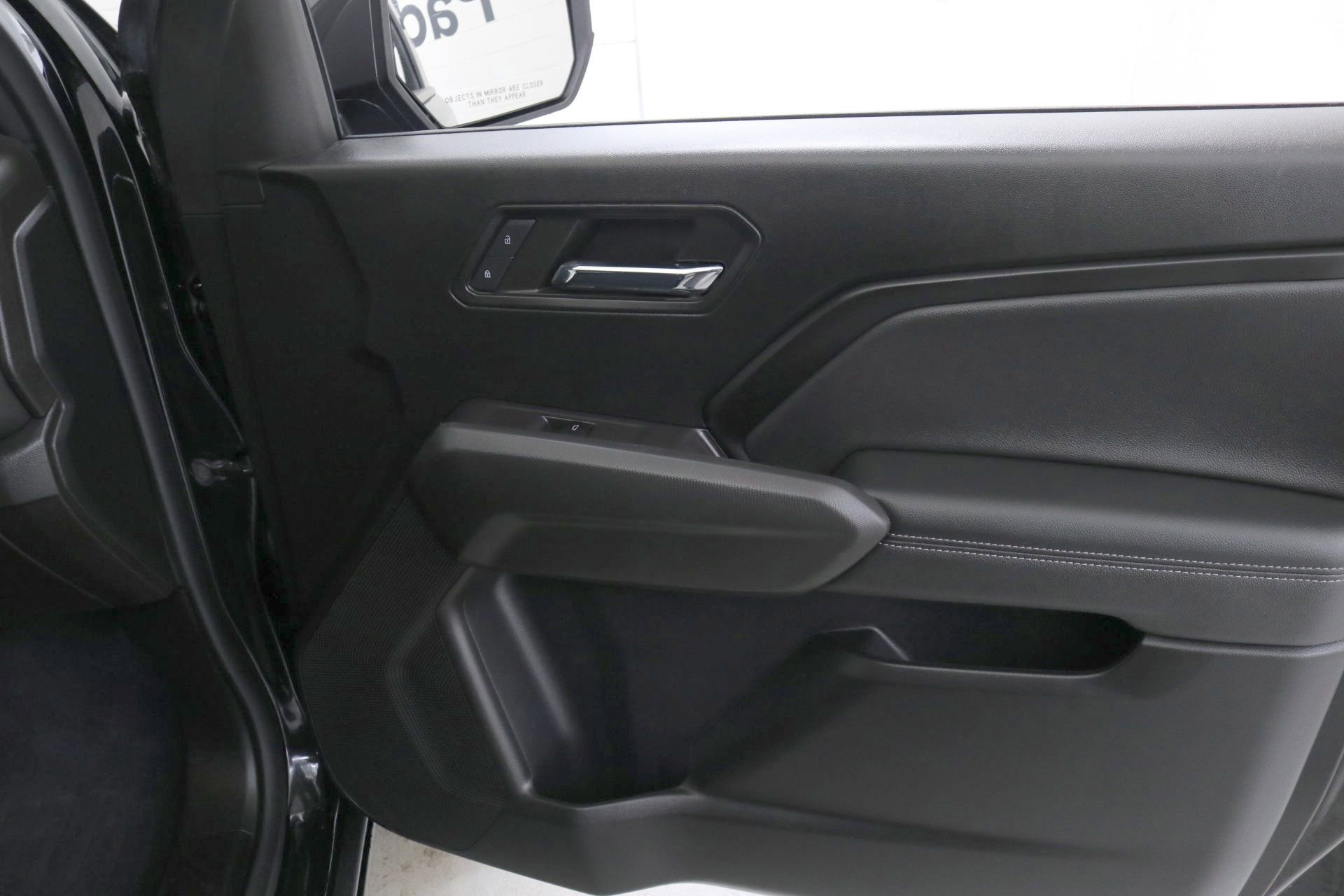 Used 2023 Chevrolet Colorado LT w/ LT Convenience Package II image 33