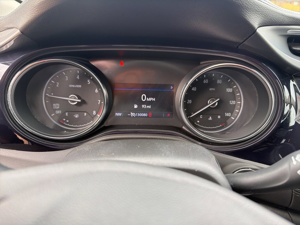 Used 2020 Buick Encore GX Essence image 9