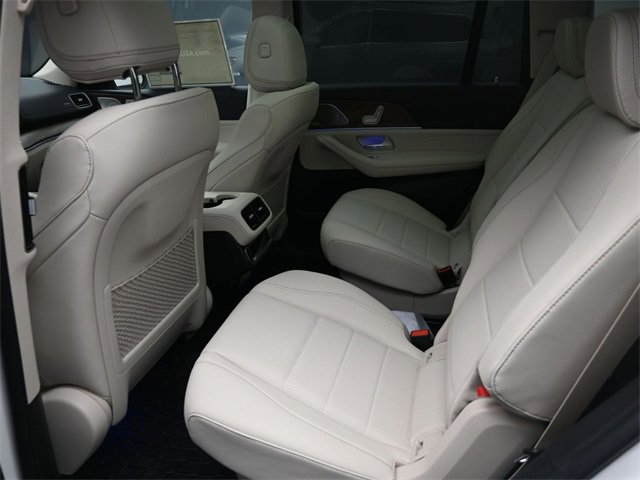 New 2026 Mercedes-Benz GLS 450 4MATIC image 23