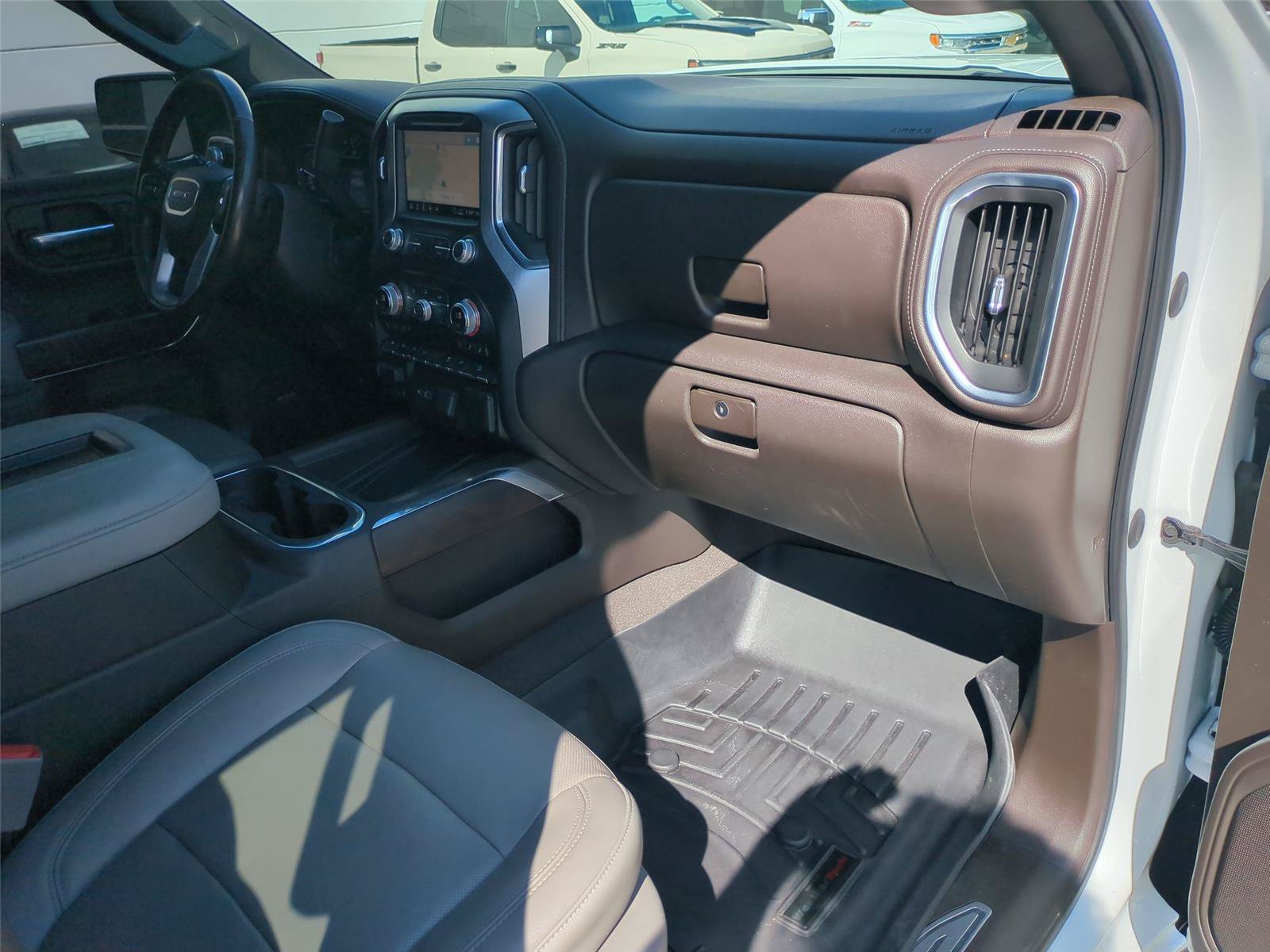 Used 2020 GMC Sierra 1500 SLT w/ SLT Premium Plus Package AWD/4WD image 36